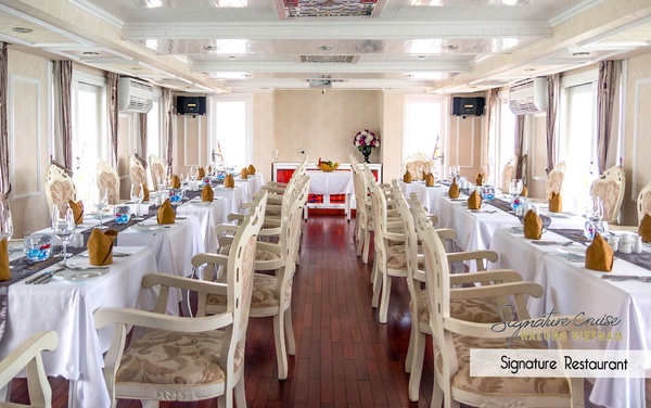 Signature Restaurant & Bar